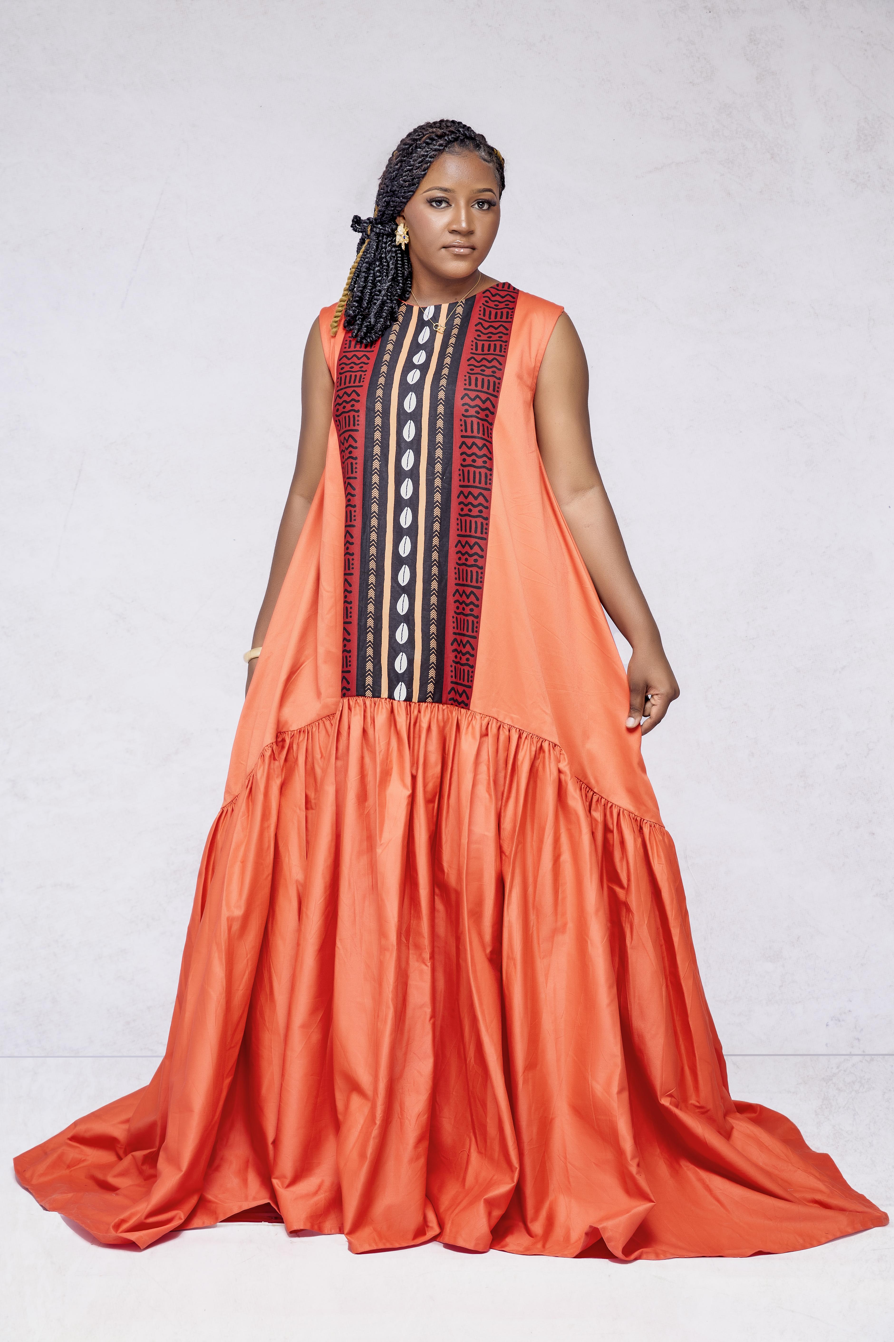 Teriya Flame — Robe longue fluide avec panneau central mudcloth