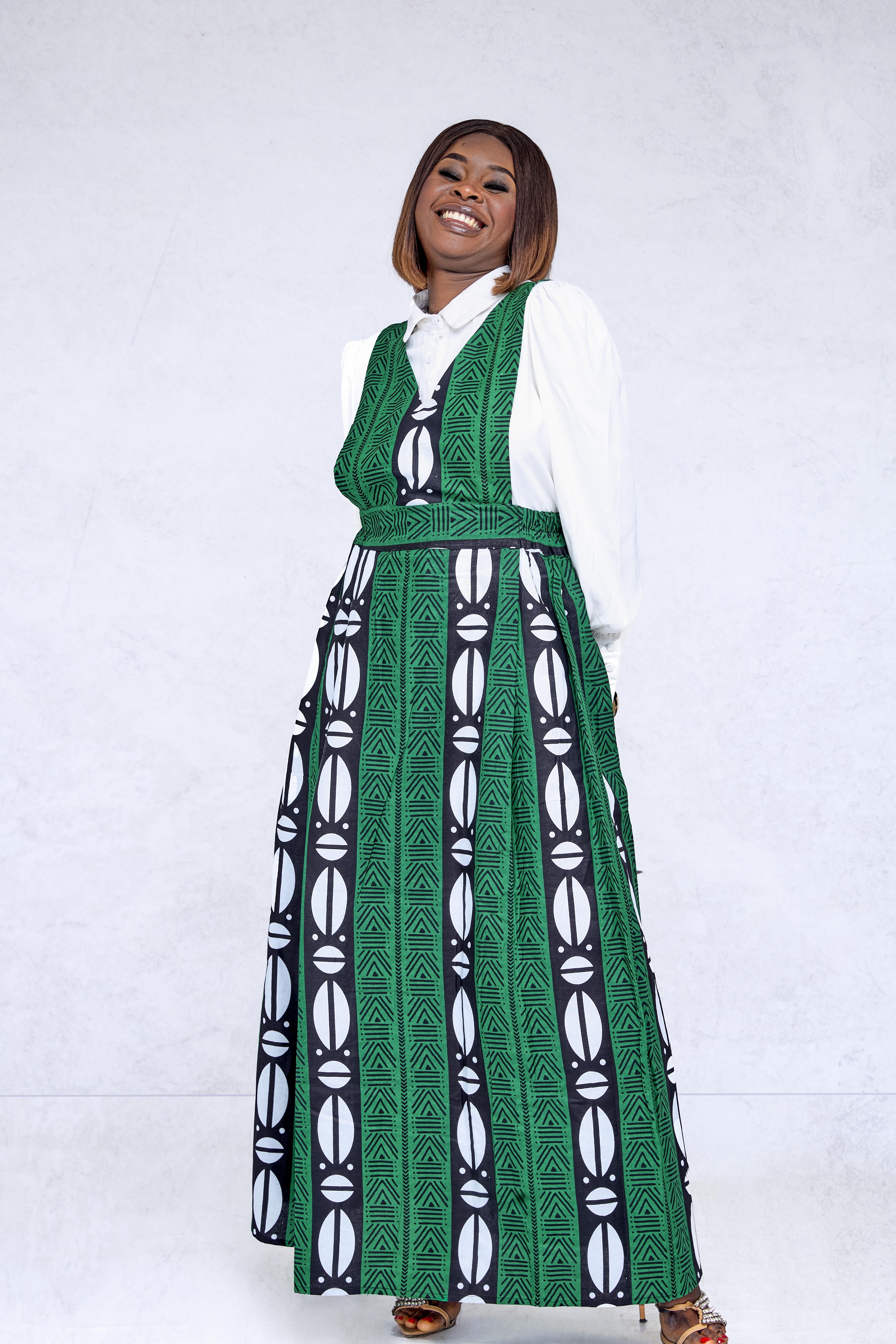 Seynana — Robe longue croisée en wax bogolan